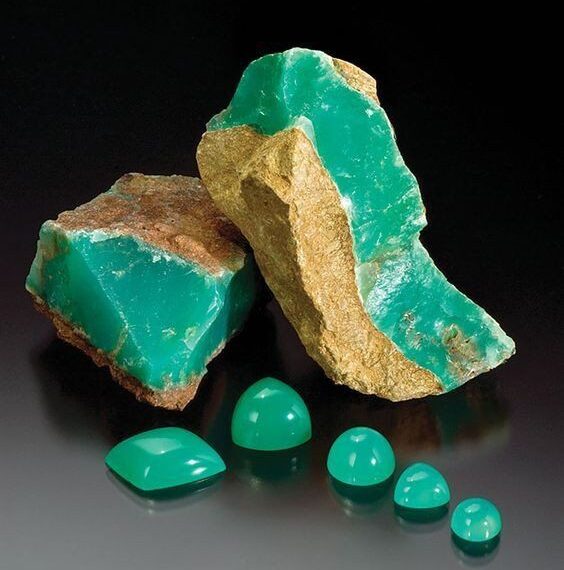 Batu Krisopras Indonesia: Batu Kalsedon Hijau dengan Warna Alami Lembut dan Elegan