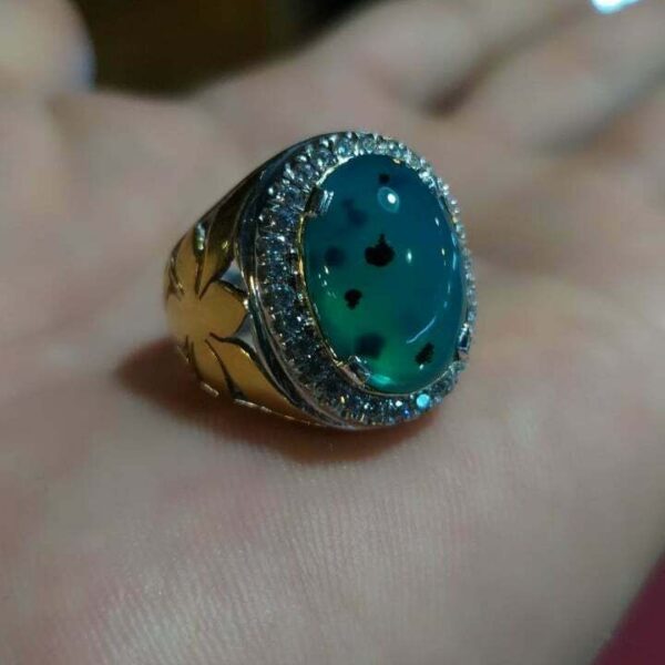 Batu Chrysocolla Indonesia: Batu Mineral Alami dengan Nuansa Biru Hijau Khas