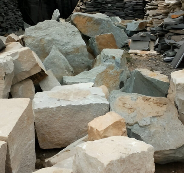 Batu Alam Paras Jogja: Batu Kapur Lembut dengan Tampilan Natural yang Khas