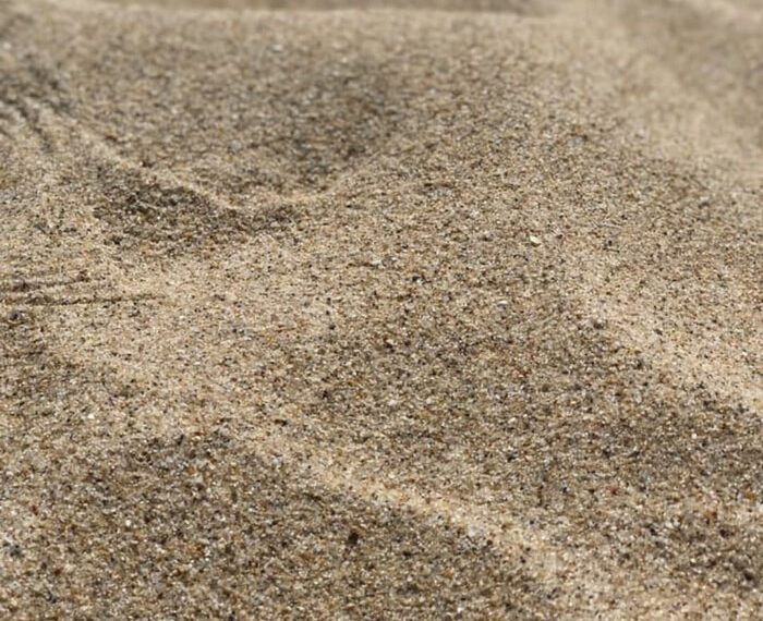 Pasir Laut: Material Alam Pesisir dengan Peran Penting dan Sensitif