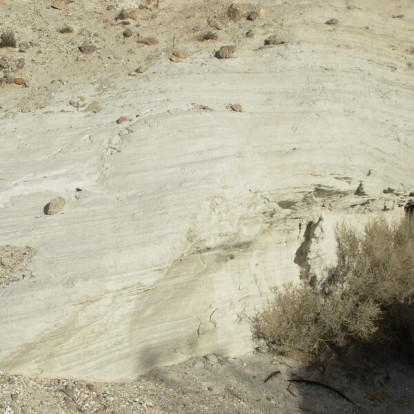 Tras, Material Vulkanik Alami untuk Campuran Konstruksi dan Industri