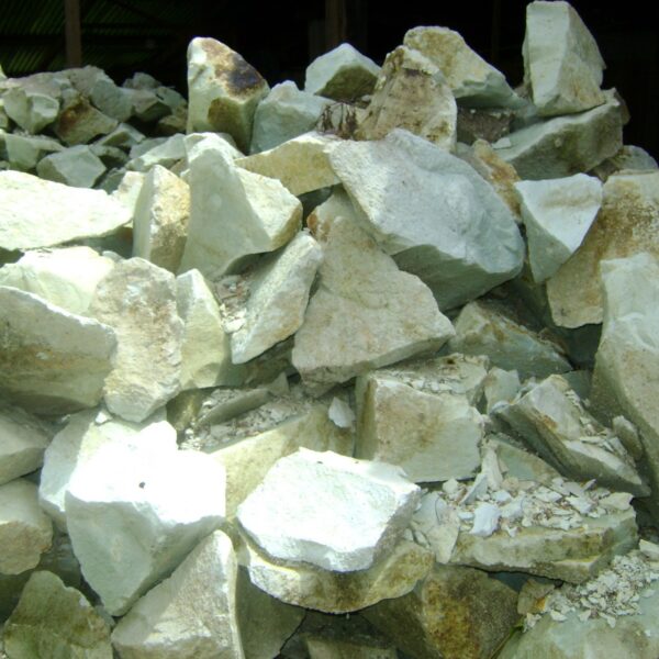 Toseki, Batuan Halus Bernilai Tinggi untuk Kerajinan dan Industri