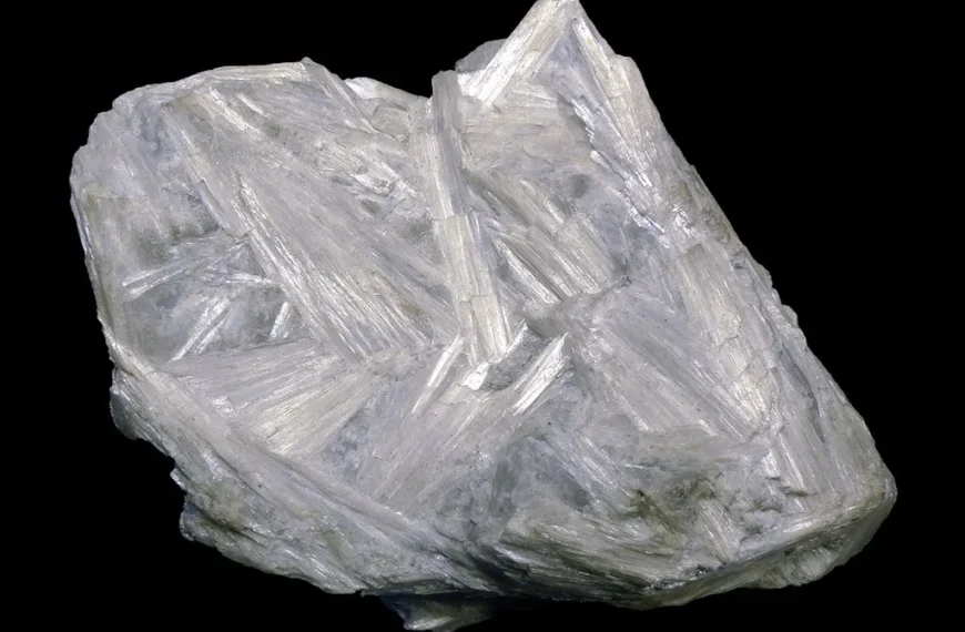 Wolastonit, Mineral Teknis dengan Potensi di Industri Modern dan Desain Material