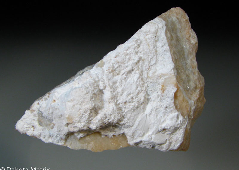 Huntite, Mineral Karbonat Ringan dengan Potensi Industri Modern