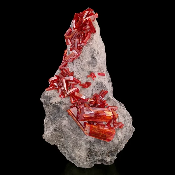 Realgar, Mineral Berwarna Merah Terang dengan Kandungan Arsenik