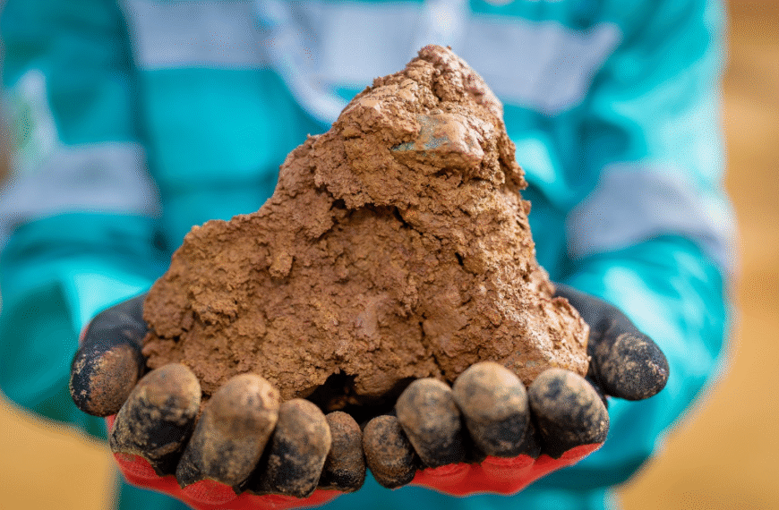Saprolit Nikel, Hasil Pelapukan Batuan yang Menjadi Sumber Penting Nikel