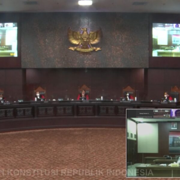 Kado MK Hari Pertambangan dan Energi: JR UU Minerba Ditolak!